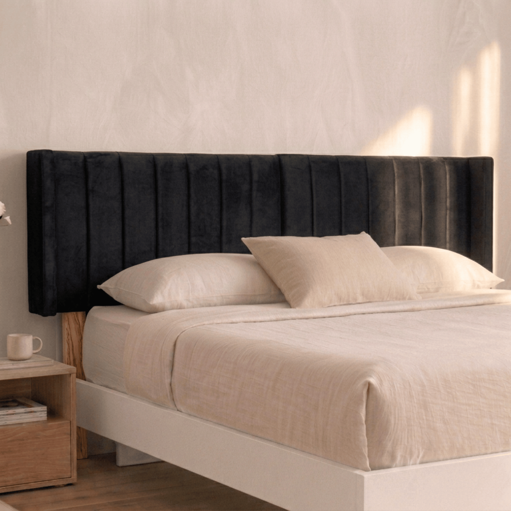 Cabecera King Lumen Rayas verticales, Con altura ajustable.